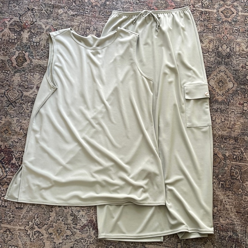 Vintage SET 1990’s cargo maxi skirt and tank top. Kathy Lee collection medium